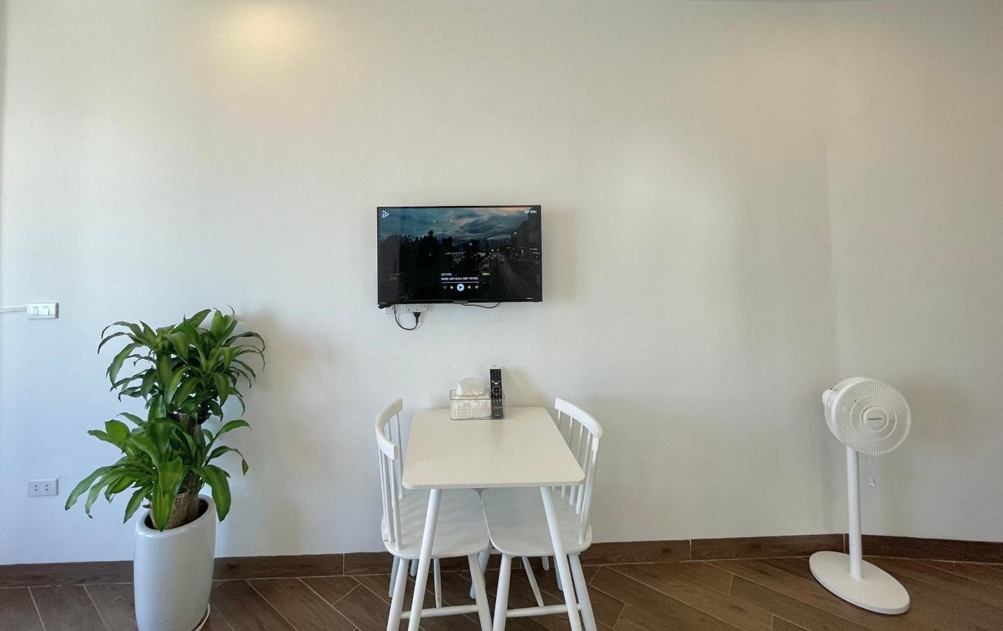 T98 Westlake Trich Sai - Tay Ho Center Lake View Studio 하노이 외부 사진