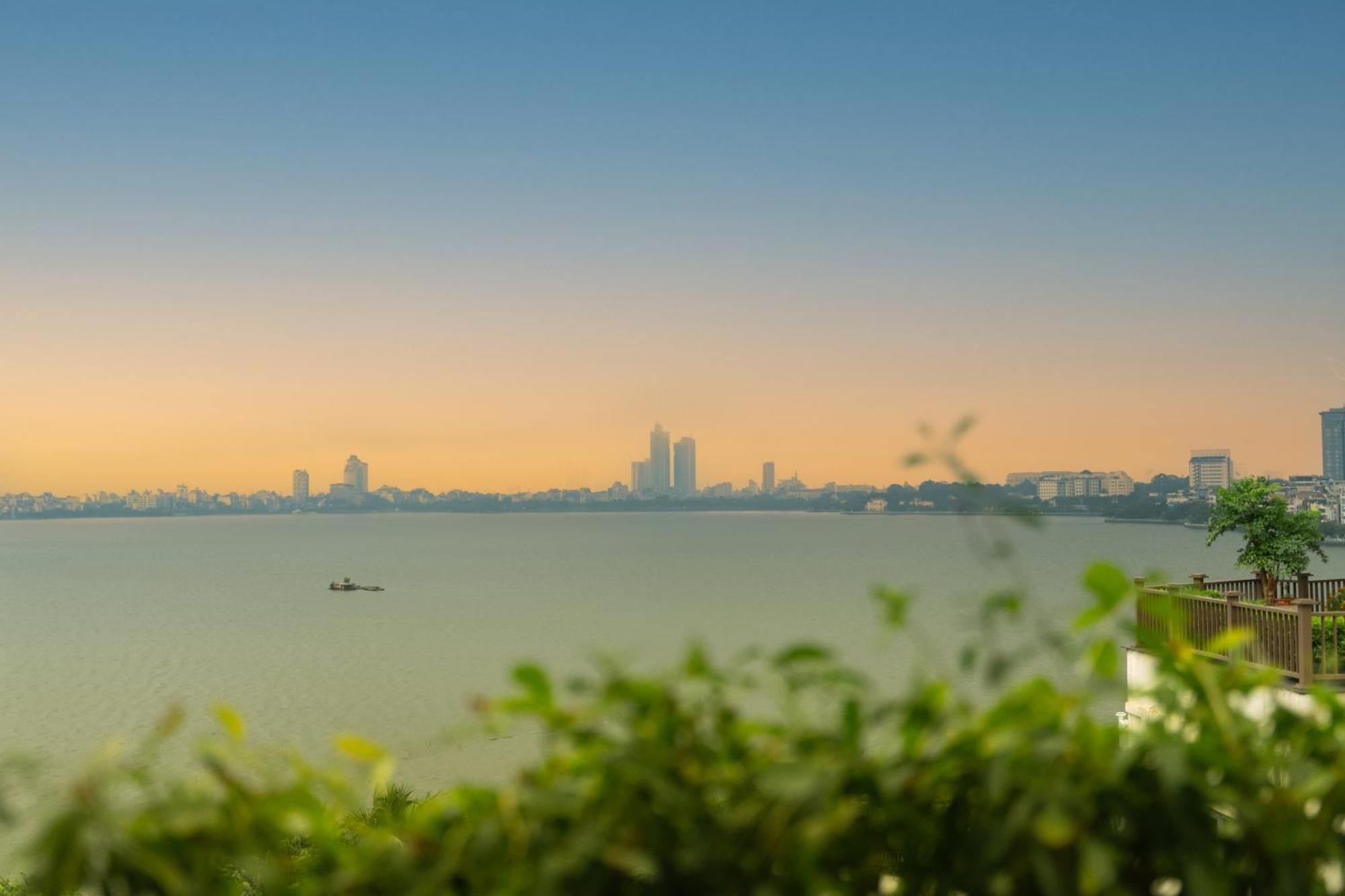 T98 Westlake Trich Sai - Tay Ho Center Lake View Studio 하노이 외부 사진